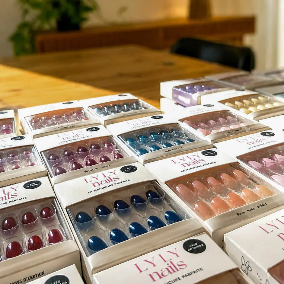 Collection complète Press-on Nails LYLY Nails - toutes les teintes et formes disponibles