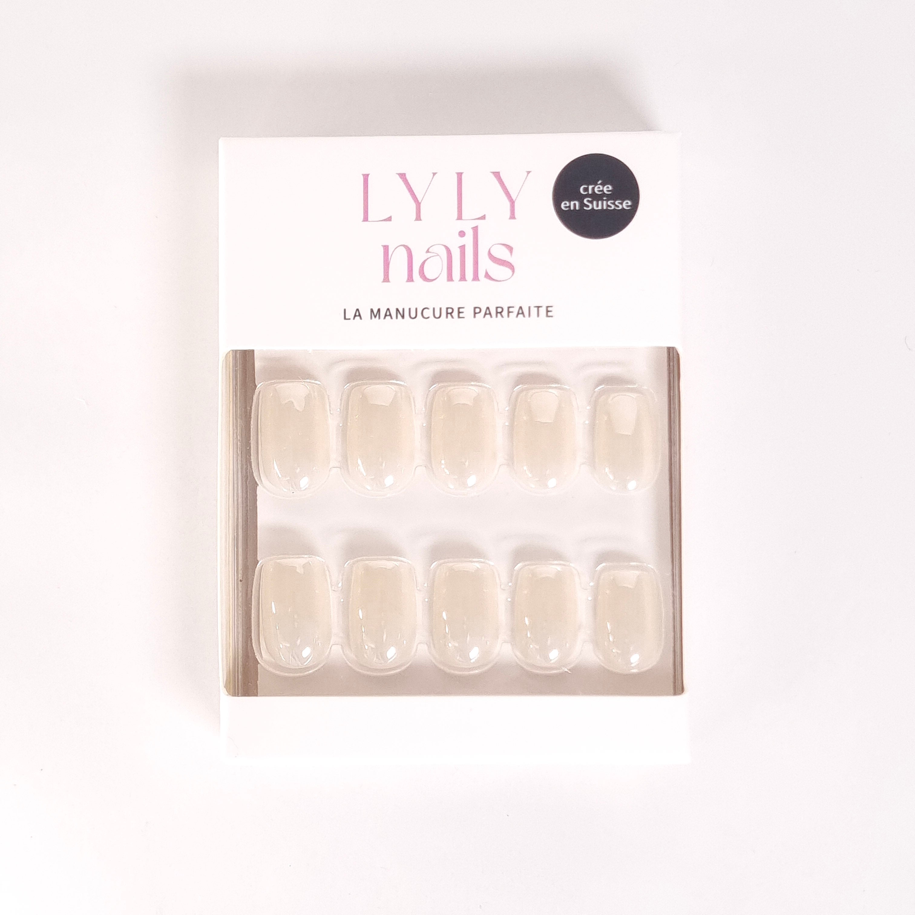 Boîte Press-on Nails Blanc Nacré carré court — kit LYLY Nails créé en Suisse