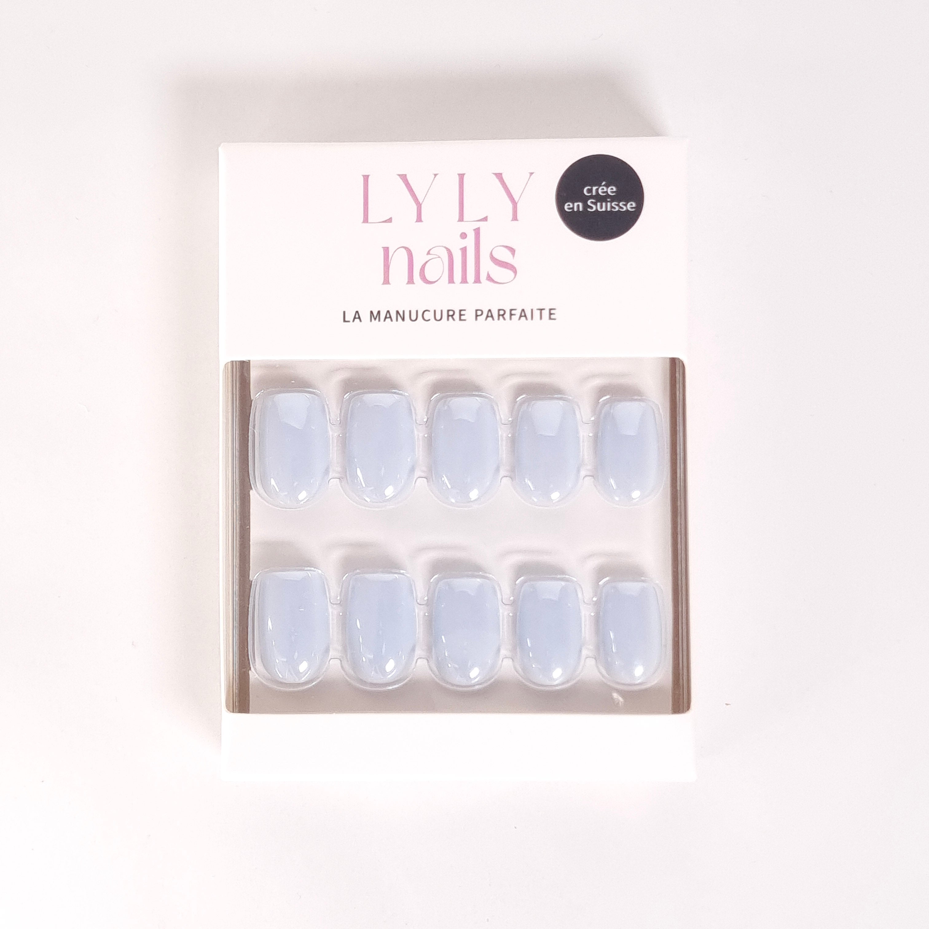 Packaging Press-on Nails Bleu Glacier carré court — kit LYLY Nails créé en Suisse