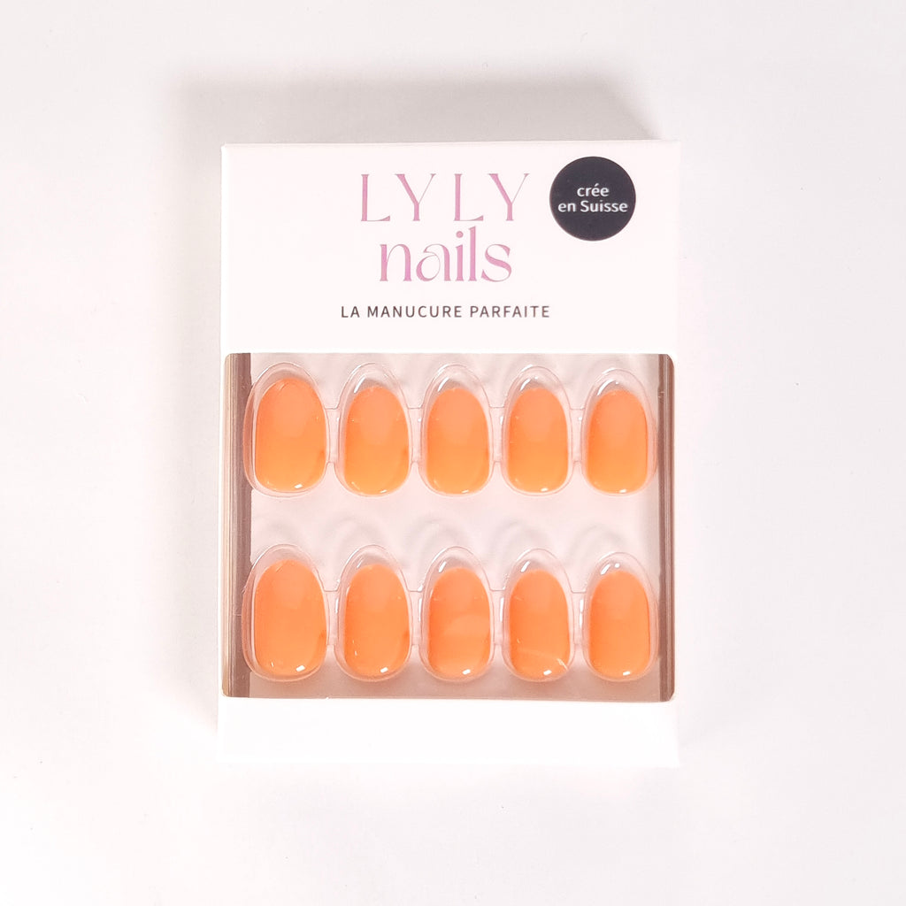 Boîte Press-on Nails Summer Spritz orange arrondi court — kit LYLY Nails marque suisse